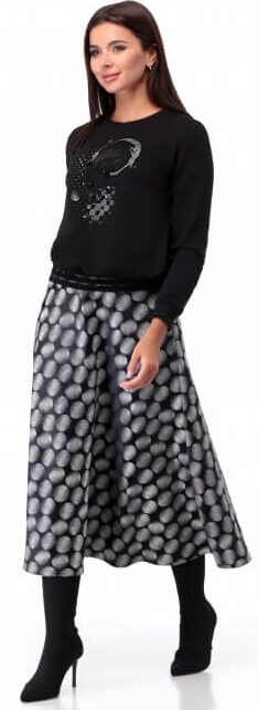 Skirt with pattern