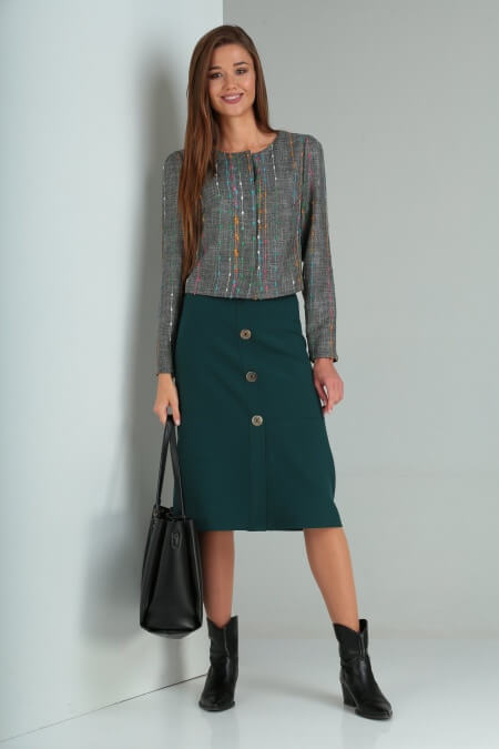 Green A-line skirt