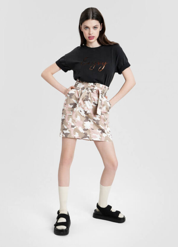 Skirt with bright print
