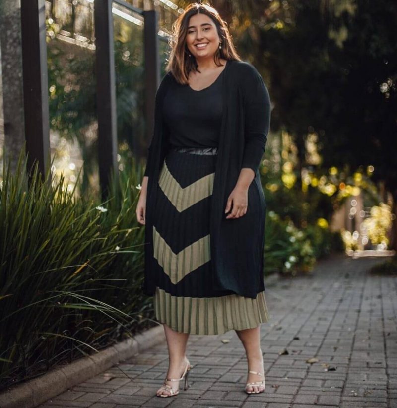 Fashionable skirt for full