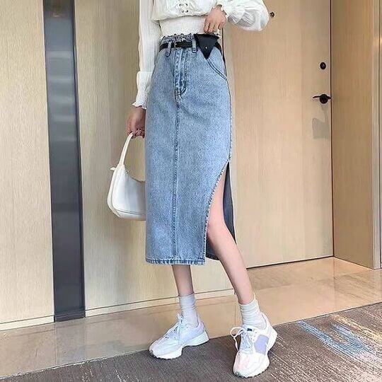 Fashionable sneakers