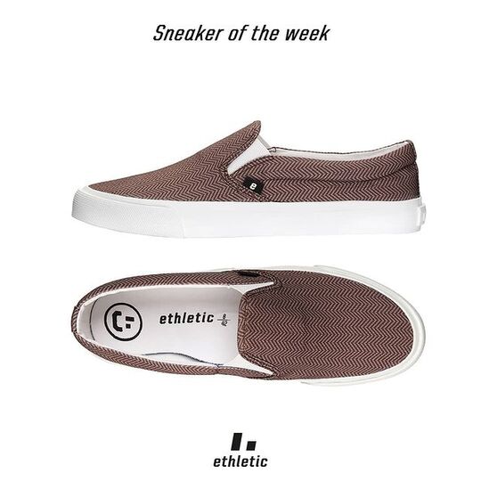 Shoes made of natural materials