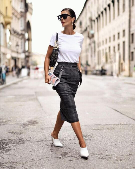 Skirt with T-shirt