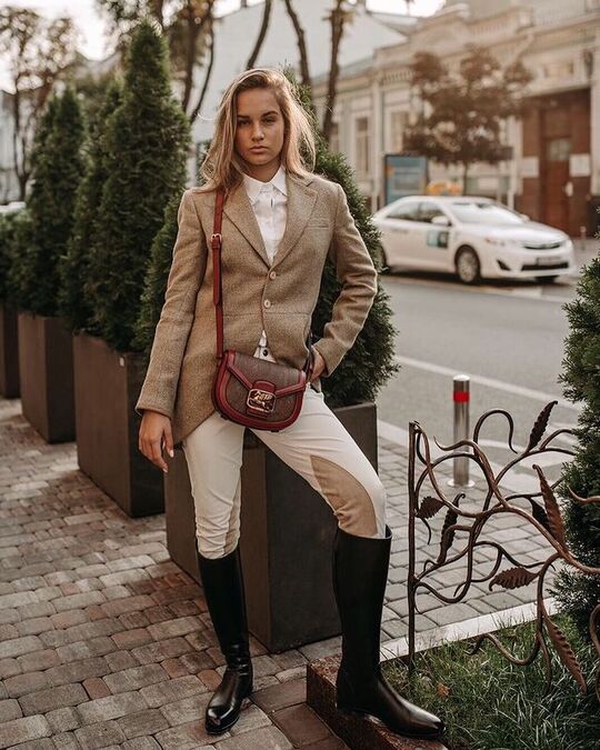 Light pants