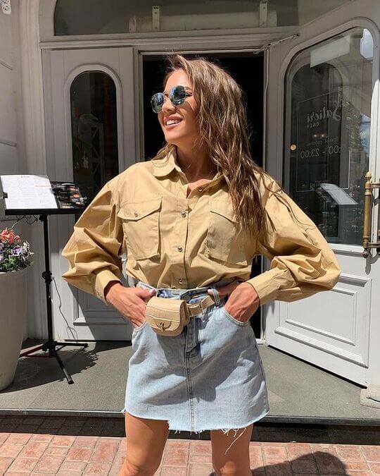 Loose shirt