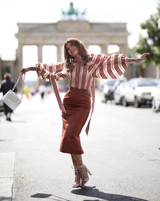 Skirt with sandals