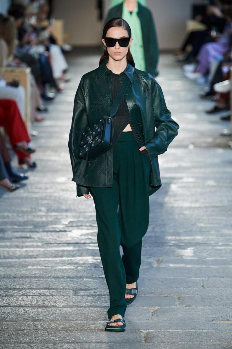 Elongated trousers