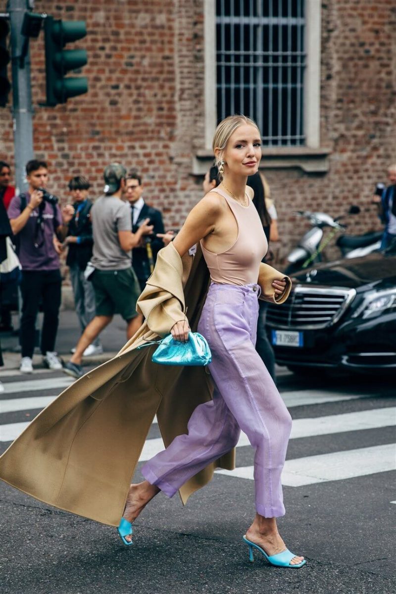 Trousers with mules