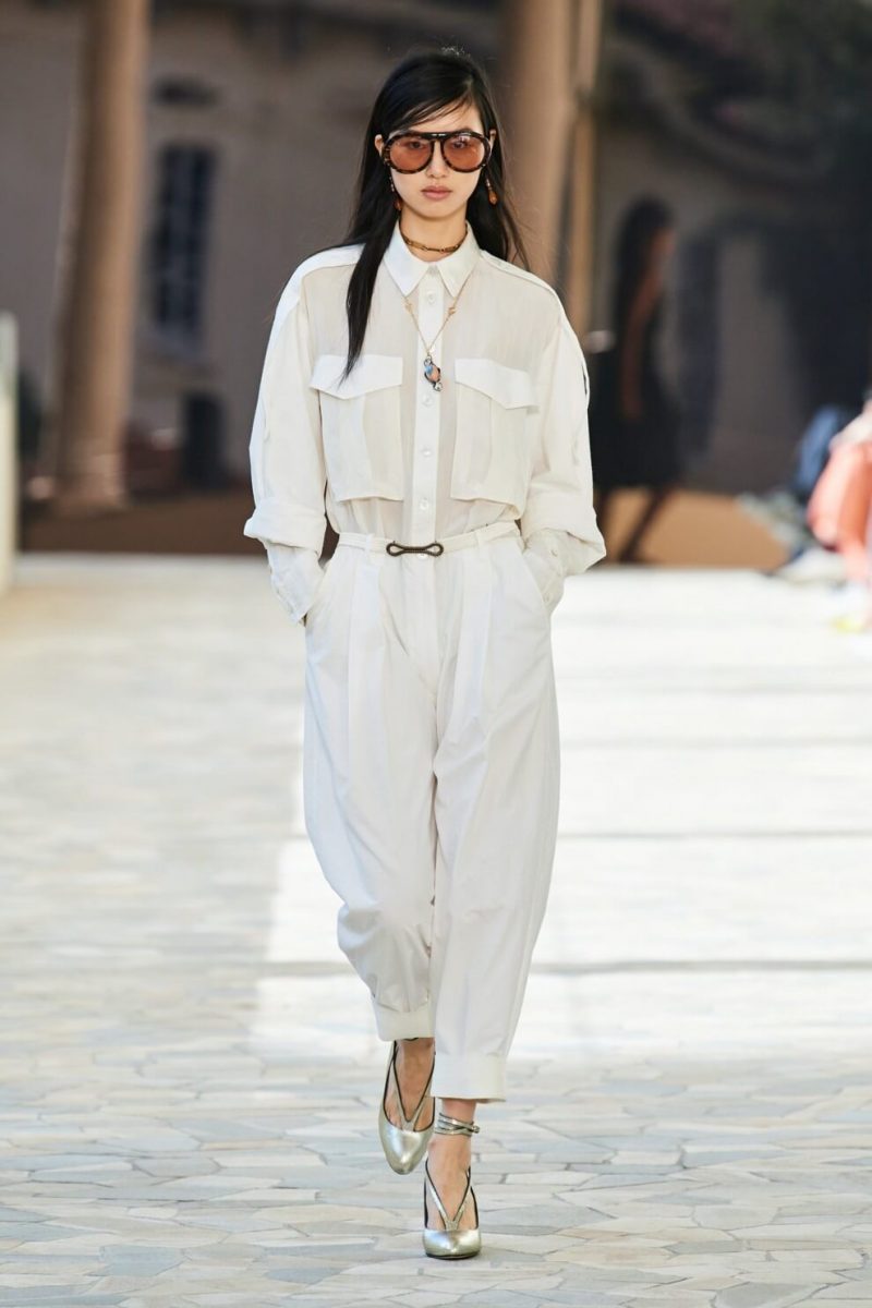 Monochrome ensemble