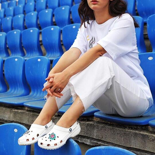 Crocuses with white pants