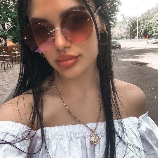 Round glasses