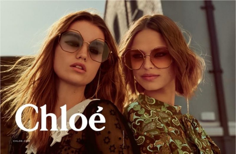 Models Luna Bijl and Birgit Kos