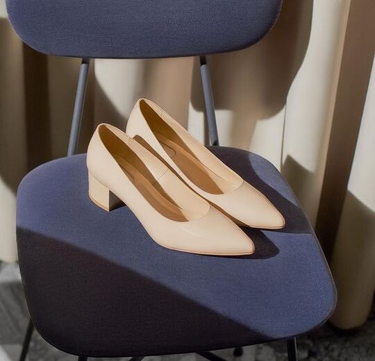 Steady heeled shoes