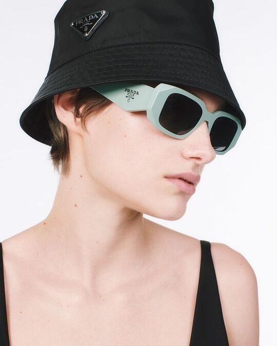 Rectangular glasses