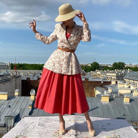 Clothing that emphasizes beauty