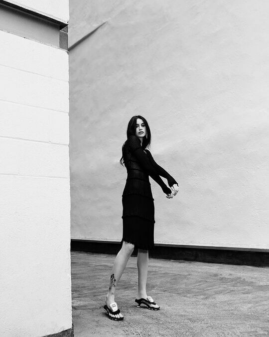 Knee-length dress