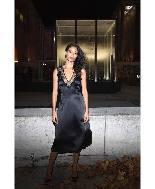 Dress below the knees