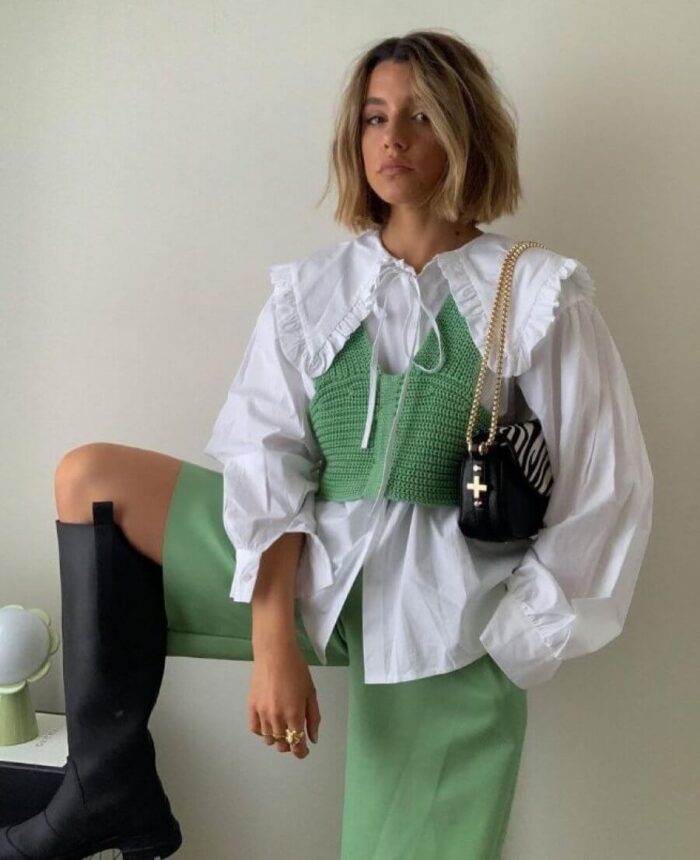 Shirt with accent collar