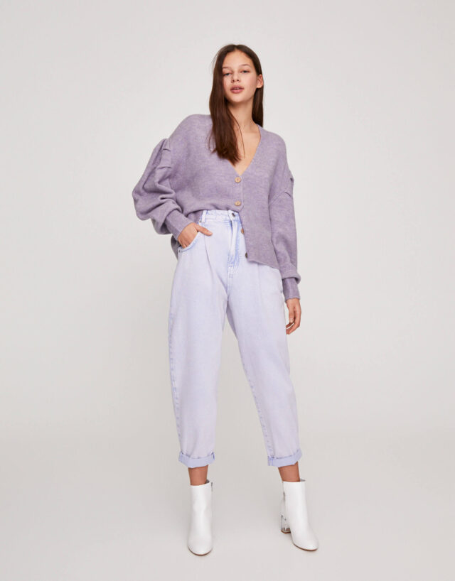 Broad or slouchy