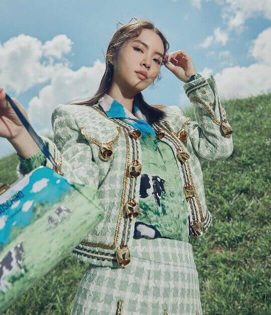 Cropped plaid jacket