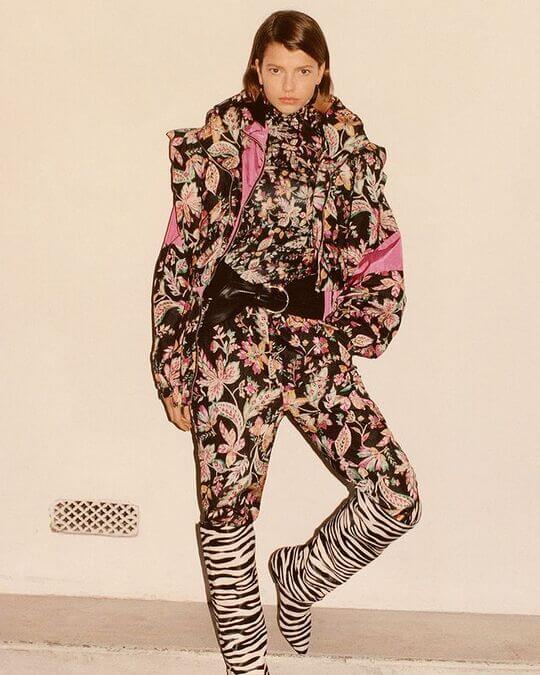 Windbreaker with floral prints