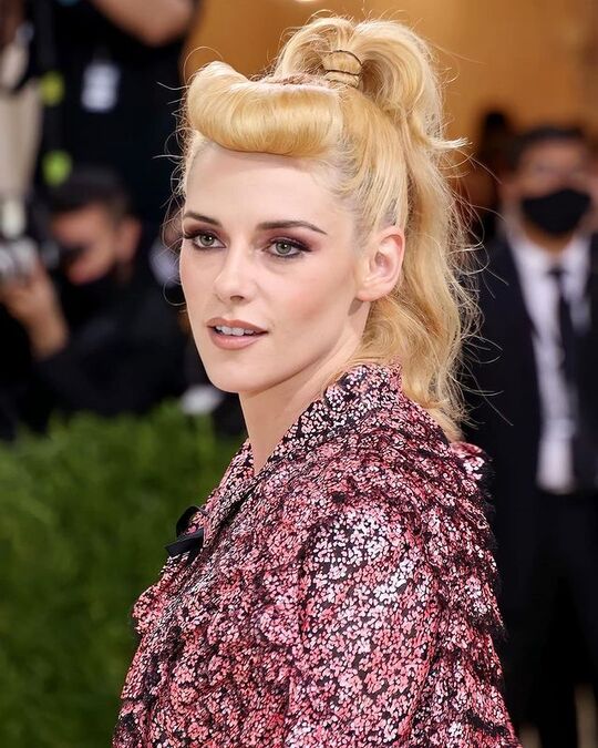 Kristen Stewart in costume