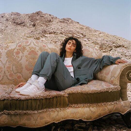 Polyester windbreaker