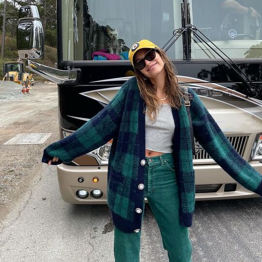 Elongated bottom of the jacket
