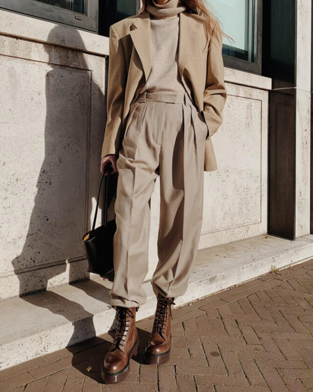 Beige Total Bow
