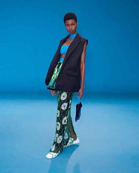 Avant-garde outfit
