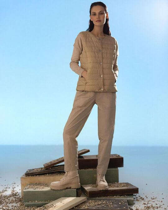 Beige vest