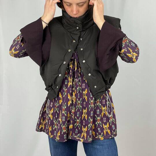 Cropped vest