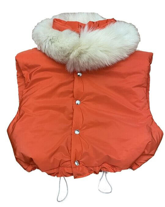 Vest with fur