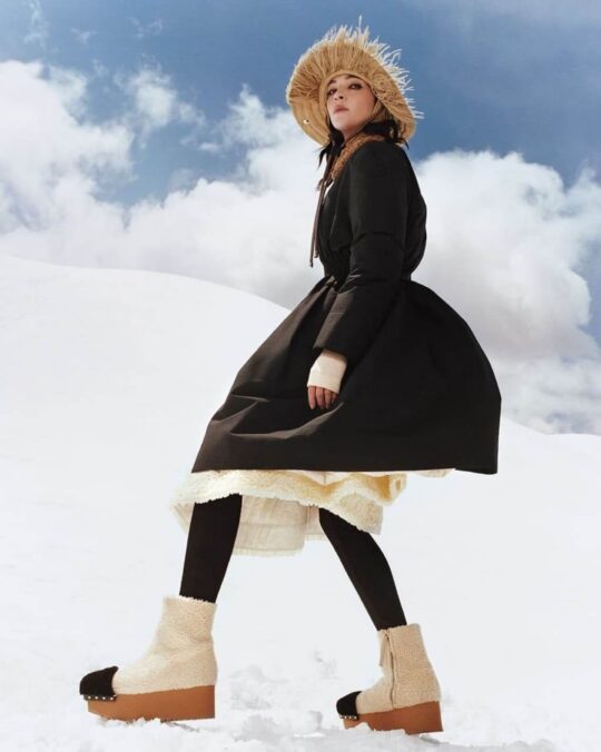 Fitted down jacket
