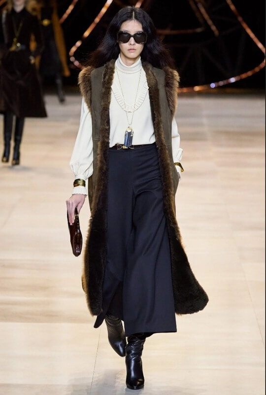 Fur vest