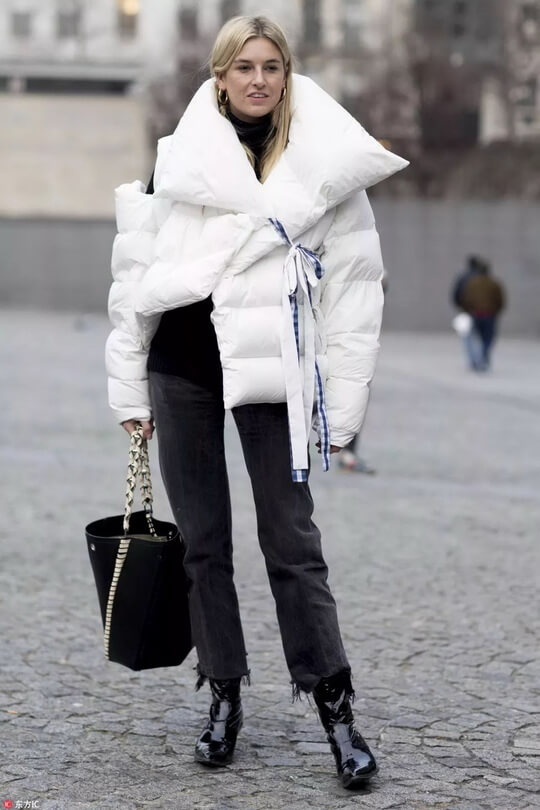Asymmetrical down jacket