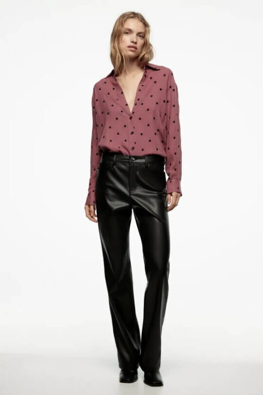 Blouse in trousers