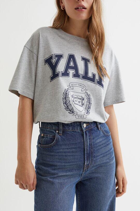 T-shirt in jeans