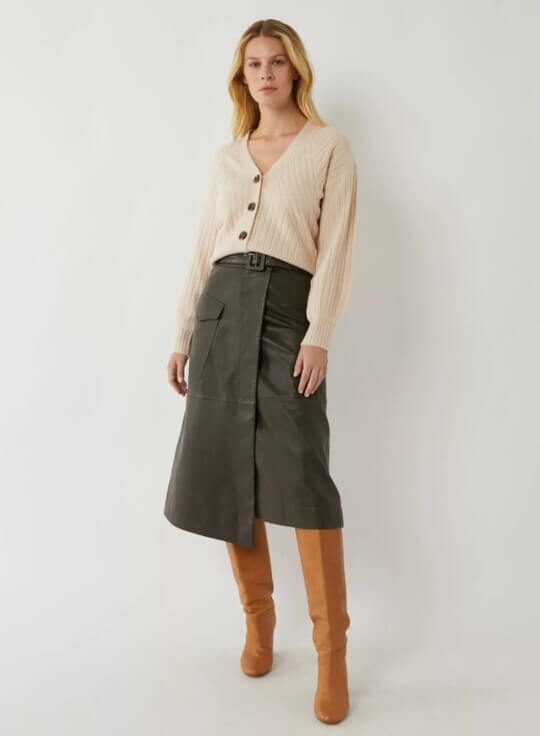 Cardigan in skirt