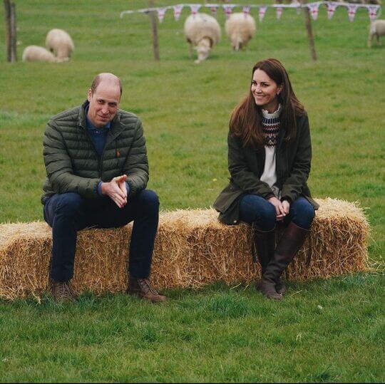 Bow Kate Middleton