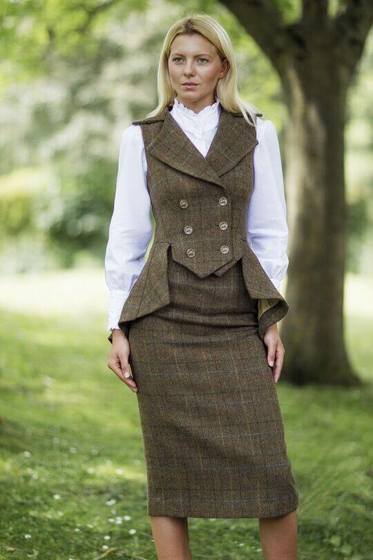 Conservative clothing