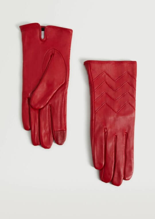 Red short gloves