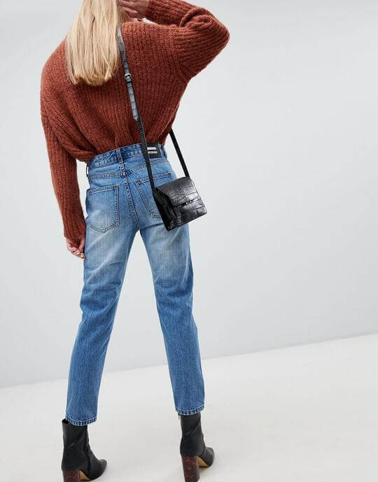 Voluminous sweater