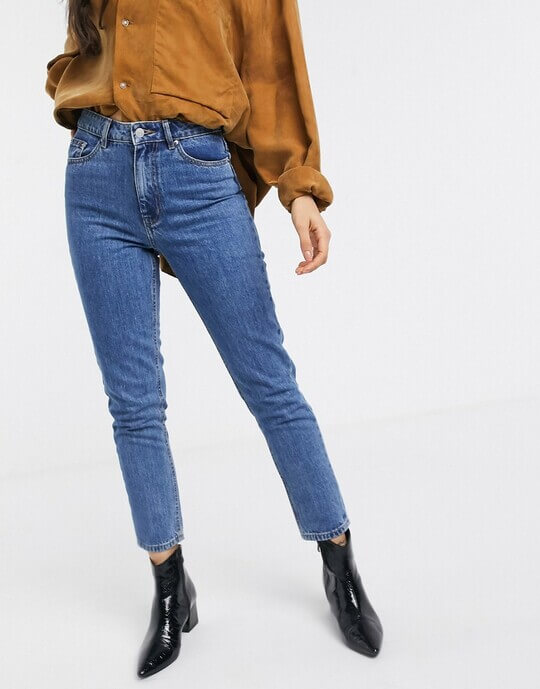 Oversize shirt with jeans