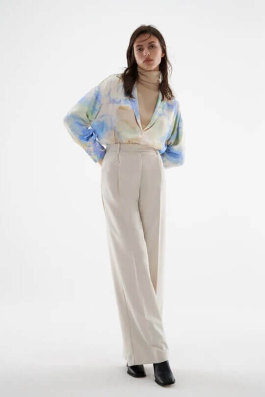 Shirt in trousers