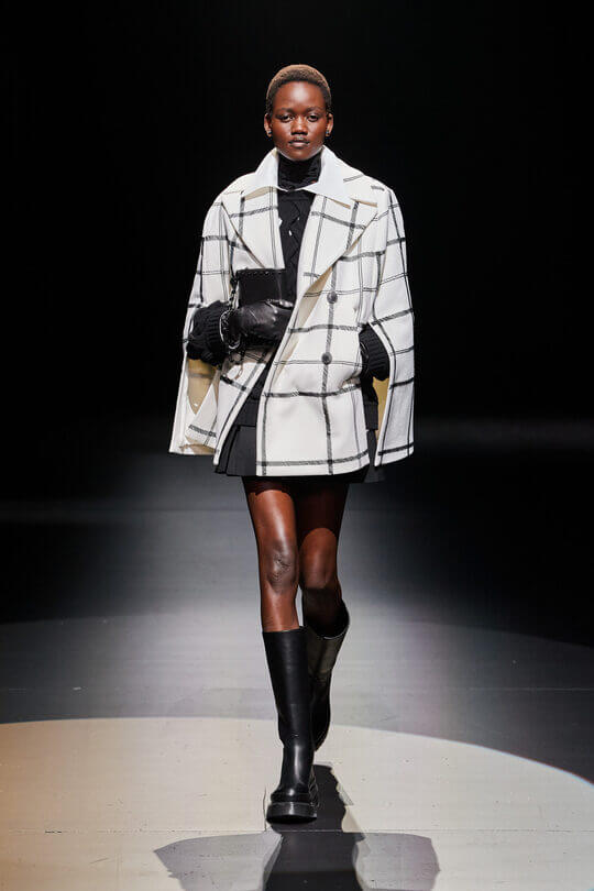 Short gloves from Valentino