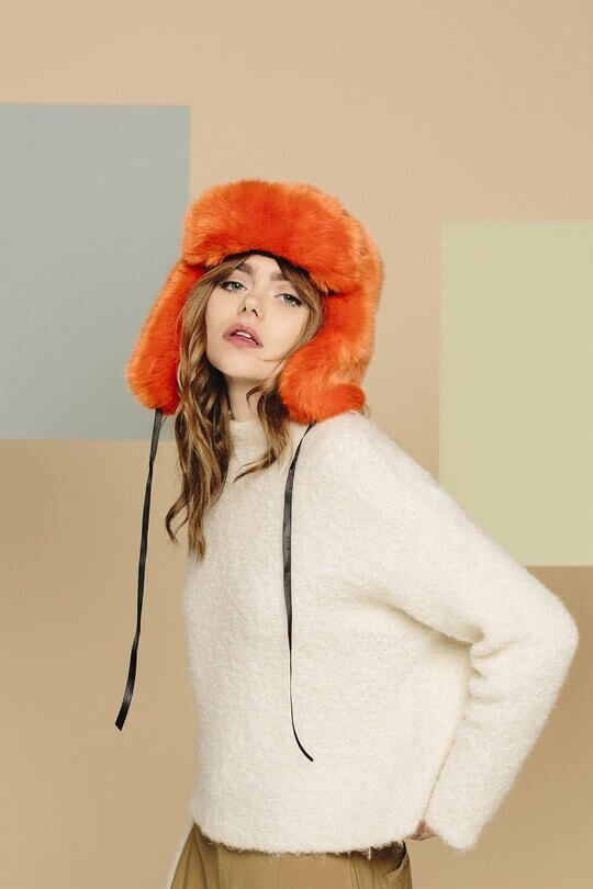 Bright earflap
