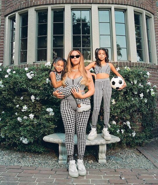 Beyoncé with his family