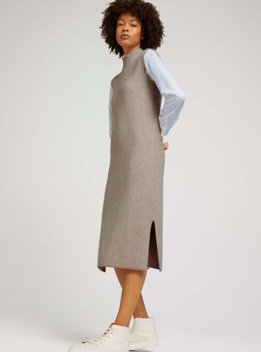 Sleeveless dress
