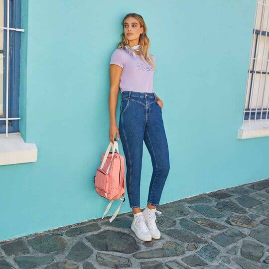 Jeans with T-shirt